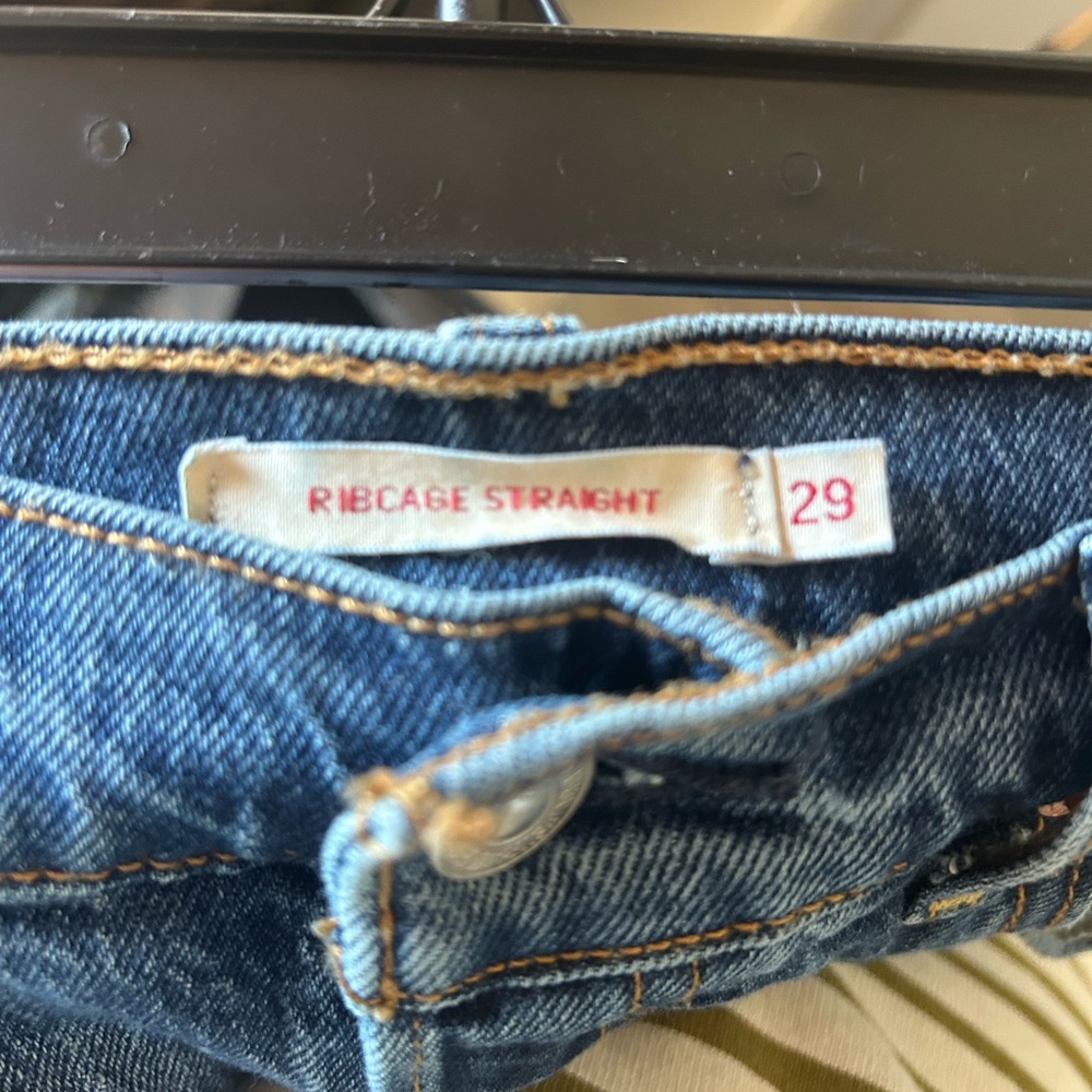 Levi’s Ribcage Straight Blue Jeans Sz 29